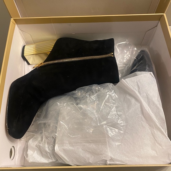 Michael Kors Porter Suede Ankle Boot - Picture 5 of 12